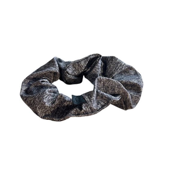 Lululemon Heather Grey Uplifting Scrunchie - Picture 1 of 5
